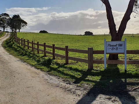 Pleasant Hill BnB - Accommodation Fremantle 1