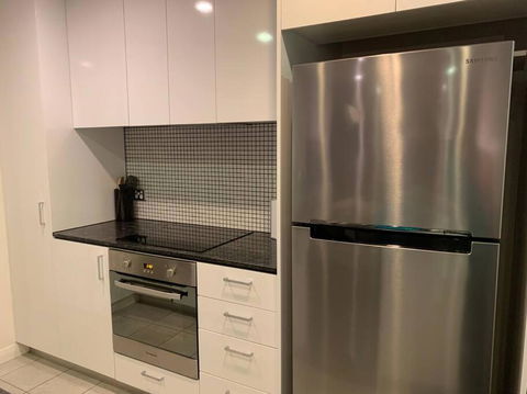 Plush @ Benjamin Way Belconnen - Accommodation Fremantle 3