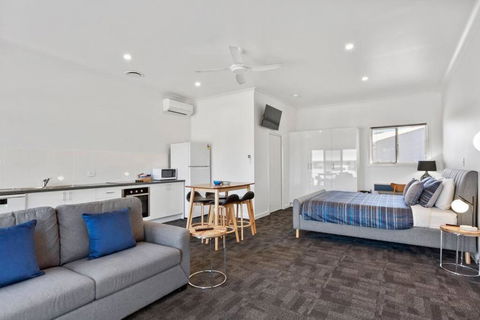 Port Lincoln Shark Apartment 4 - Accommodation Fremantle 0