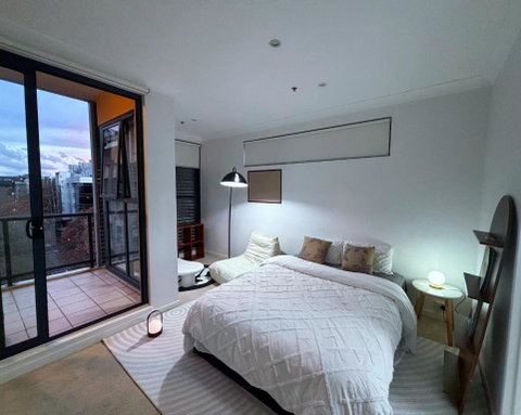 Private Room With Balcony - Accommodation Fremantle 0