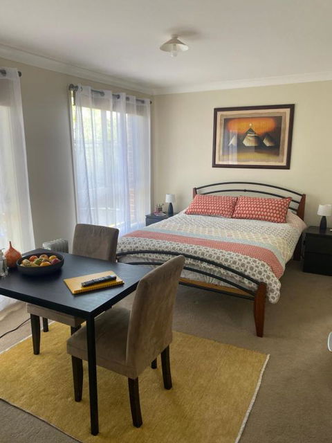 Private Room With Ensuite And Parking Close To Wollongong CBD - Accommodation Fremantle 0