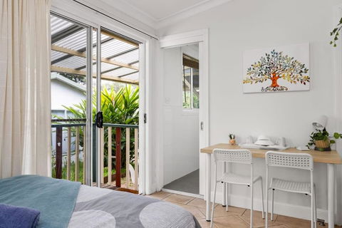 Quadruple Ensuite Room - Nearby Stations & Shops - Accommodation Fremantle 3