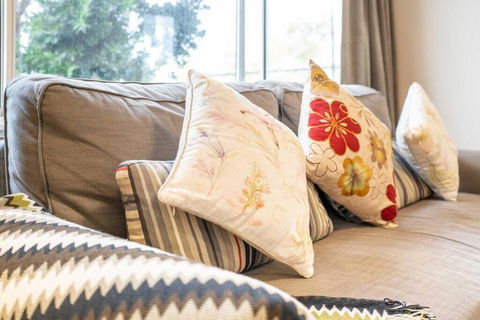 Quaint Auchenflower 1B1B Apt W Parking Close To UQ - Accommodation Fremantle 1