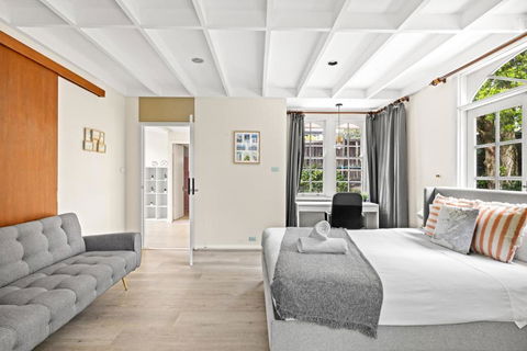 Quaint Queen Room - Convenient Location In Lindfield - Shared Bathroom - Accommodation Fremantle 1