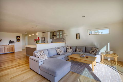 Quarterdeck Apartment - Accommodation Fremantle 1