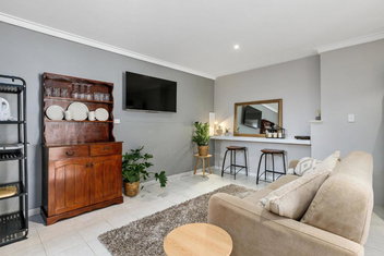 Quiet & Comfy with Accommodation Fremantle