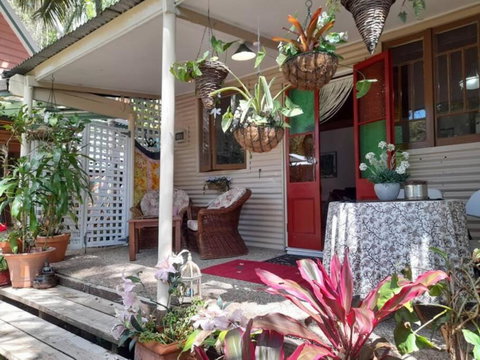 Quirky Cottage In Centre Of Maleny, Walk Everywhere - Accommodation Fremantle 3