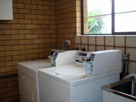 Raceview Motor Inn - Accommodation Fremantle 3