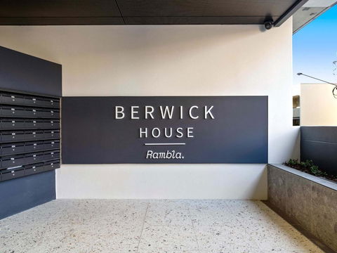 Rambla @ Berwick House - Accommodation Fremantle 2