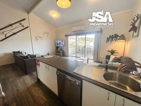 Razorback 6 - Accommodation Fremantle 3