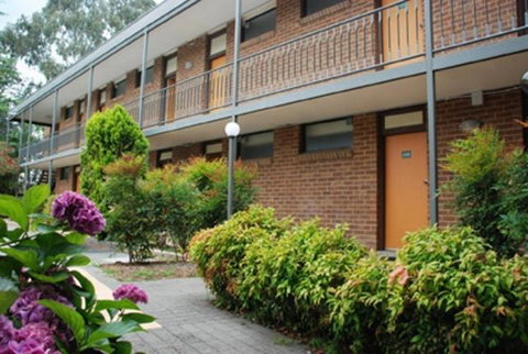 Red Cedars Motel - Accommodation Fremantle 0
