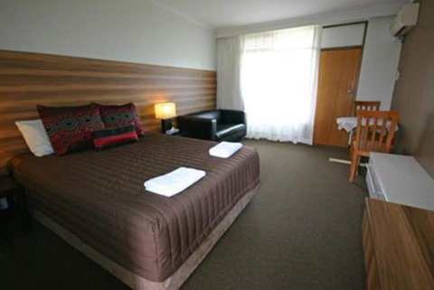 Red Cedars Motel - Accommodation Fremantle 2