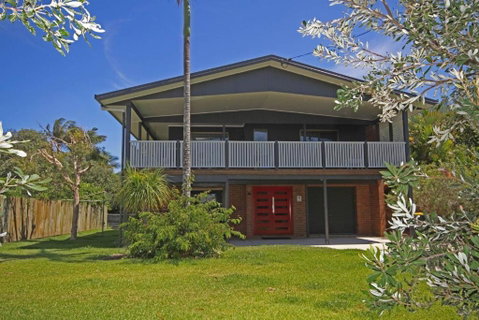 Red Door Beach House - Accommodation Fremantle 0
