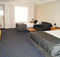 Asters On James Motor Inn - Accommodation Fremantle