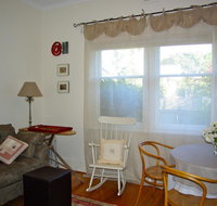 At Eleven - La Petite Maison - Accommodation Fremantle