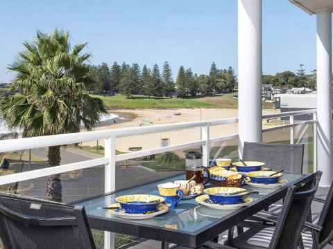 At The Beach - Kiama Surf Beach At Your Doorstep - Accommodation Fremantle 1