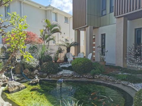 Attached Self Service Waterfront Whole Villa - Sydney - Accommodation Fremantle 1