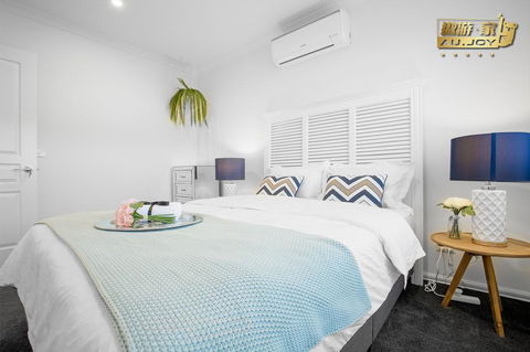 AU.JOY 3 Bed Townhouse Burwood 3 - Accommodation Fremantle 2