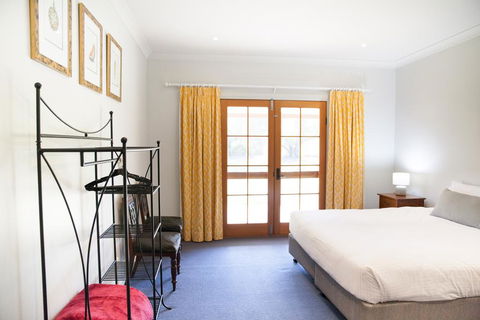 Audrey Wilkinson Vineyard - Accommodation Fremantle 1