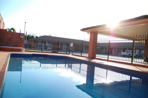 Australian Settlers Motor Inn - Accommodation Fremantle 1