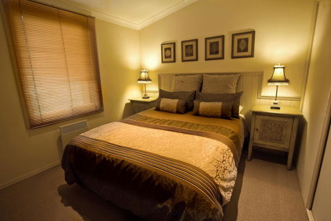 Autumn Abode Cottages - Accommodation Fremantle 3