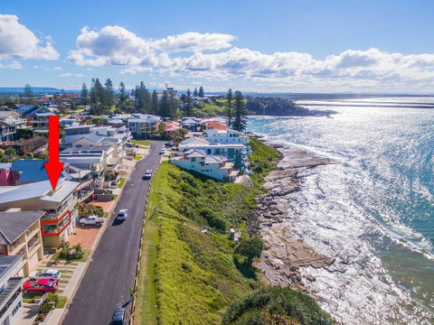Avalon 1 - Overlooking Beautiful Convent Beach - Accommodation Fremantle 1