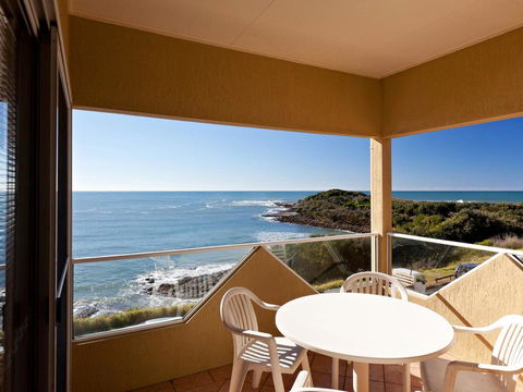 Avalon 4 - Right Across The Road From Convent Beach - Uninterrupted Views - Accommodation Fremantle 2