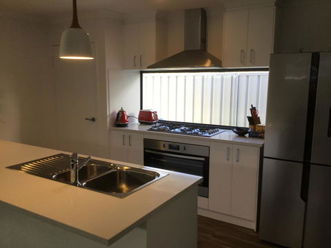 Azure@Ramada - Accommodation Fremantle 3