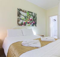 B5 Close to Nedlands Cafes Swan River SCGH  UWA - Accommodation Fremantle