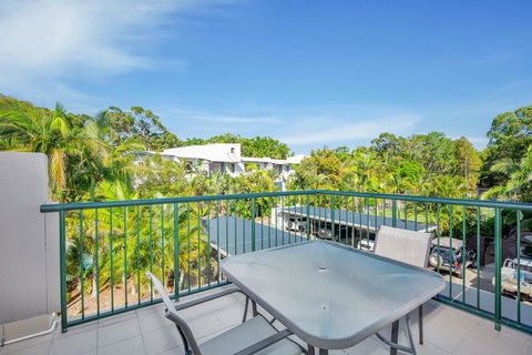 Baden 11 - Rainbow Shores, Couples Beachside Escape, Aircon, Pools - Accommodation Fremantle 2