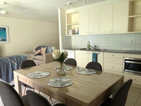 Baden 42 - Rainbow Shores, Ground Floor Unit, Air Conditioned, Overlooking Outdoor Spa - Accommodation Fremantle 3