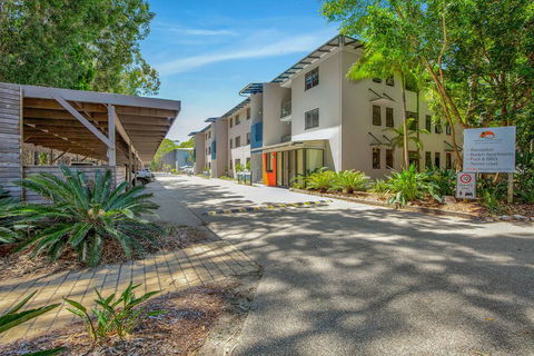 Baden 61 - Rainbow Shores, Air Conditioned Unit, Walk To Beach, Pool, Tennis Court - Accommodation Fremantle 1