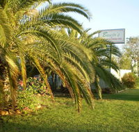 Banjos Overnight And Holiday Units - Accommodation Fremantle