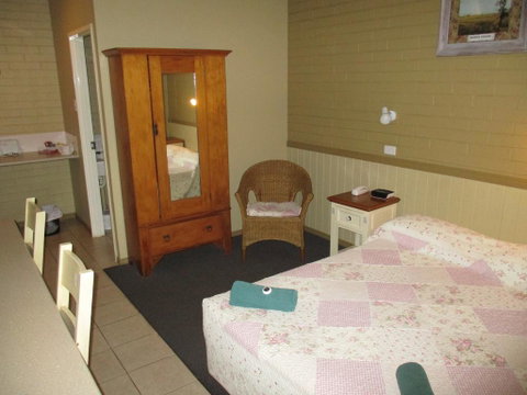 Barcaldine Country Motor Inn - Accommodation Fremantle 1