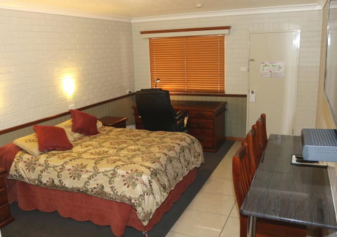 Barcaldine Country Motor Inn - Accommodation Fremantle 2
