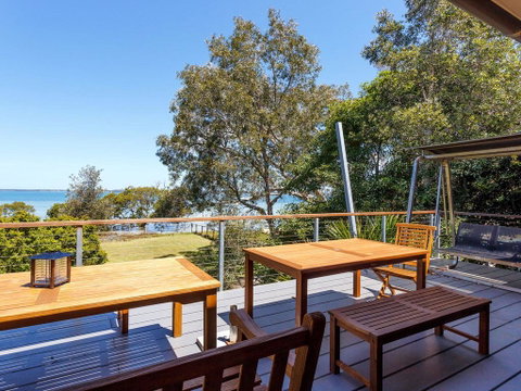 Barefoot Beach House - Accommodation Fremantle 0
