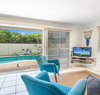 Barefoot in Lennox- WiFi - Foxtel - Pool - Accommodation Fremantle