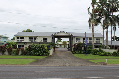 Barrier Reef Motel Innisfail - Accommodation Fremantle 1