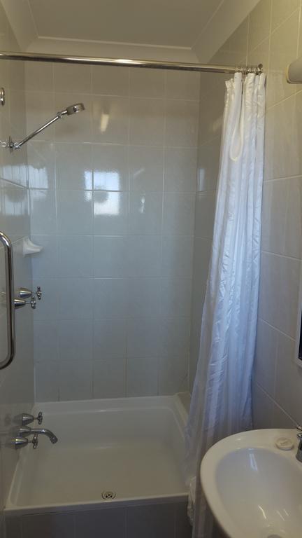 Bathurst Gold Panner - Accommodation Fremantle 3
