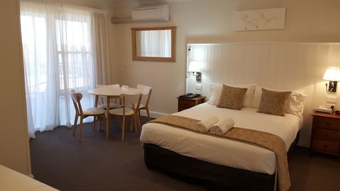Bathurst Gold Panner - Accommodation Fremantle 0