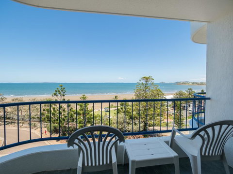 Bayview Tower - Accommodation Fremantle 2