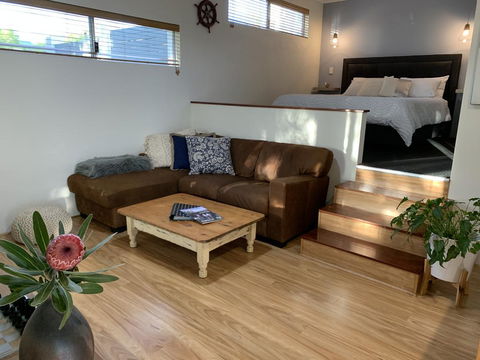 Beach Charm Villa Suite - Accommodation Fremantle 0