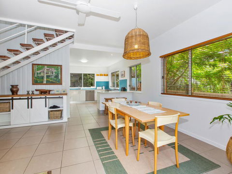BEACH HOUSE ON PEARL - Accommodation Fremantle 1