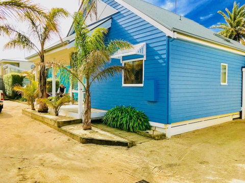 Beach Life - Accommodation Fremantle 1