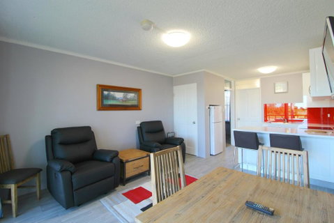 Beachfront 4, 25 Willow Street - Accommodation Fremantle 1