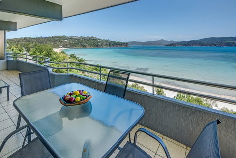 Beachfront Hamilton Island - Accommodation Fremantle 0