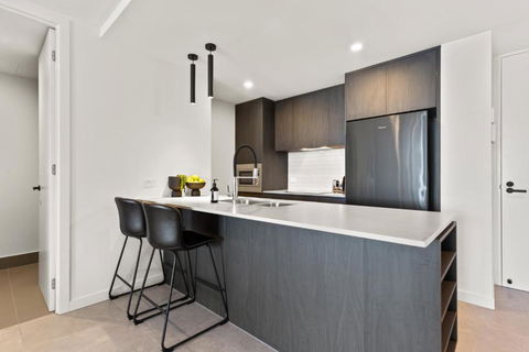 Riverfront 2-Bed With Pool, Sauna, Gym & Views - Accommodation Fremantle 3