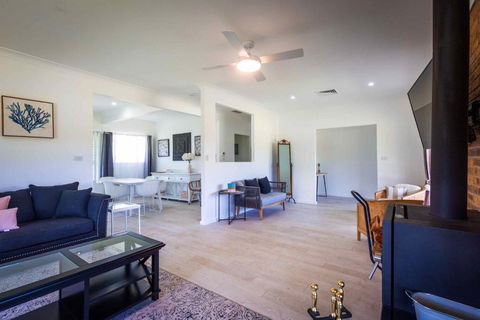 Redims Hill Cottage - Accommodation Fremantle 3