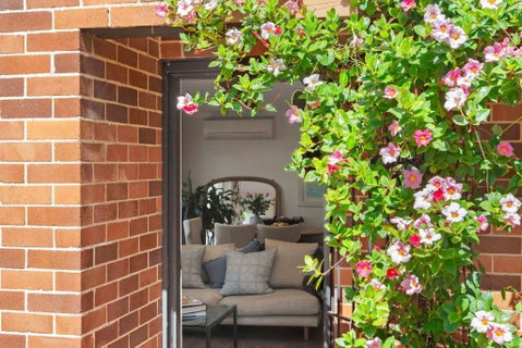 Reed Cottage - Accommodation Fremantle 0