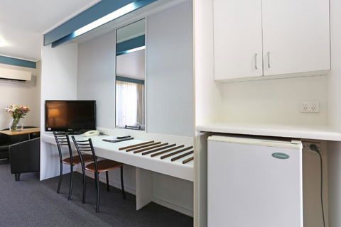 Reef Resort Motel - Accommodation Fremantle 1